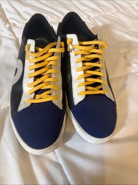 Oliver Cabell Navy and Black Low-Top Sneakers with Yellow Laces